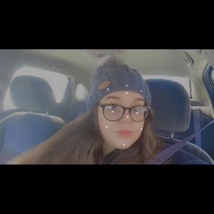 Meet your Posher, Brooke